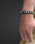Bracciale con borchie in vero cuoio nero