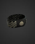 Bracciale borchiato in vero cuoio nero