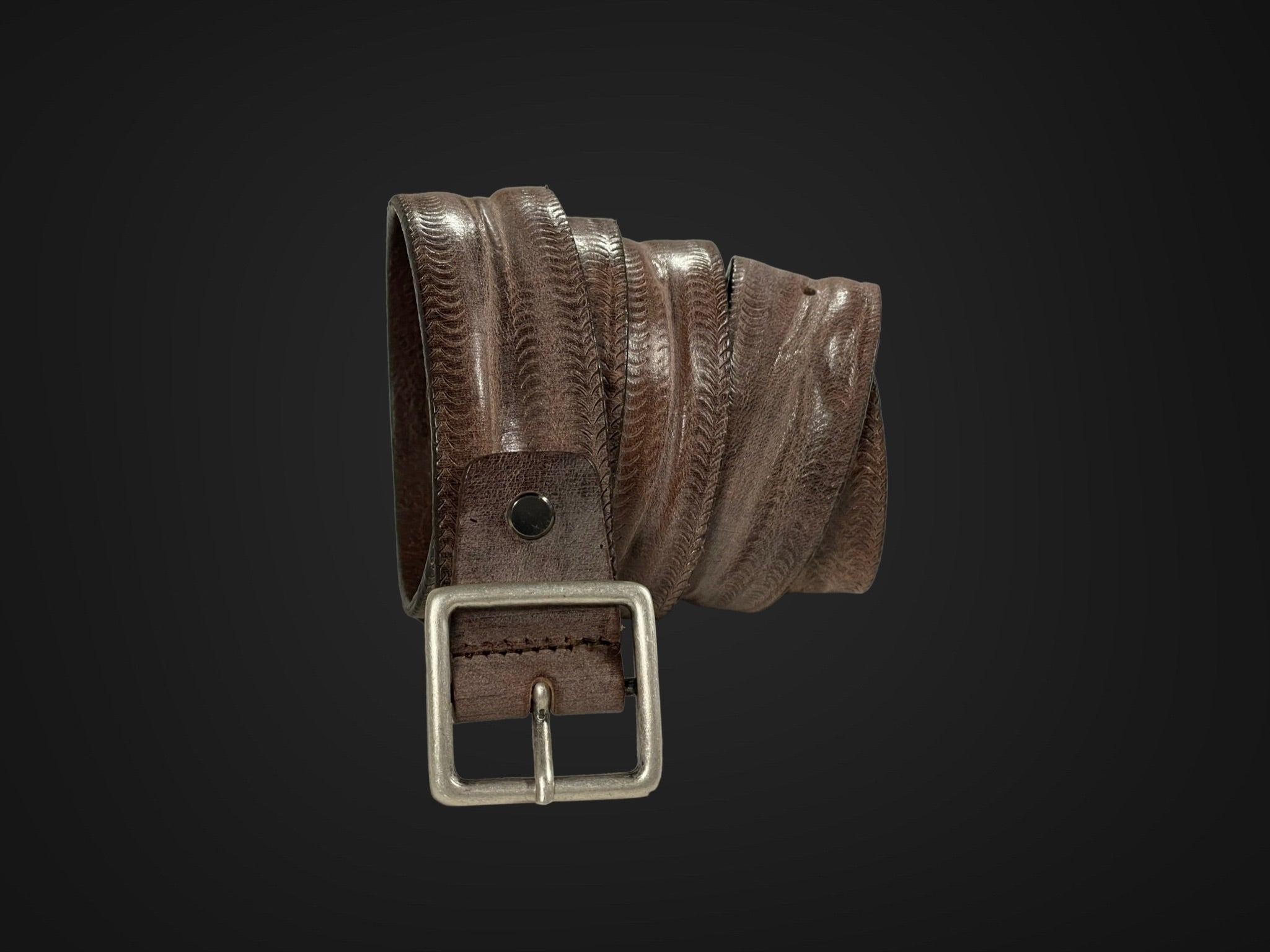 Cintura 035mm lavata e stropicciata con procedimento di ceratura e stampo a graffi
