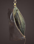 Pochette in pelle lavata  design sportivo nero pk4